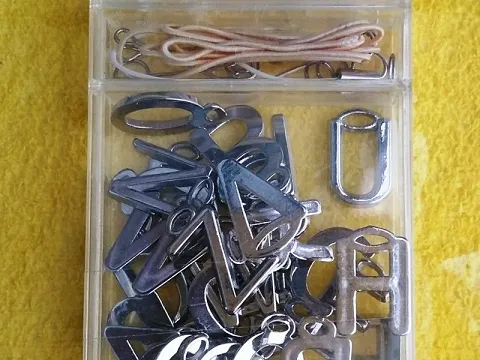 Підвіски букви