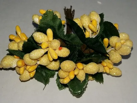 Тичинки на гілочках