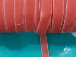 Велюрова стрічка