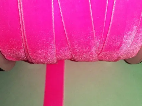 Велюрова стрічка