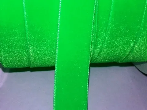 Велюрова стрічка