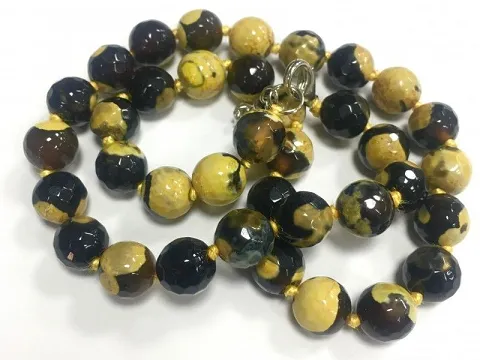 Агат гранований