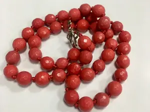 Агат гранований