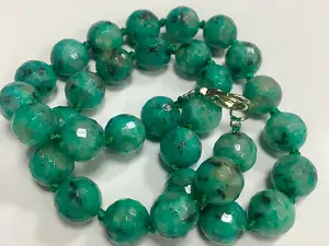 Агат гранований