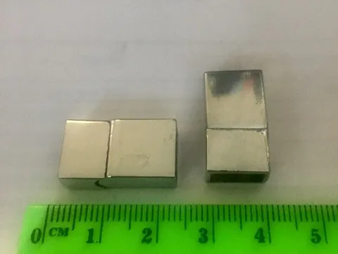 Замочки магнітні