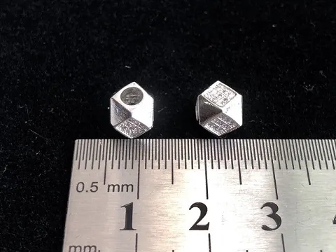 Бусина ромб