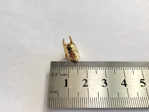 Бусина бетмен