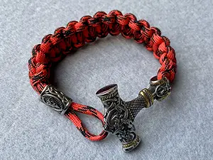 Браслет из паракорда "Молот Тора"