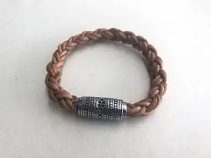 Браслет з шкіри