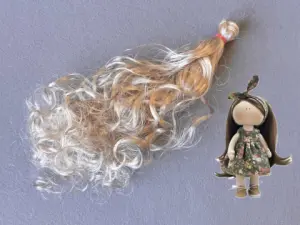 Волосся (Треси) для ляльок - Кучеряві -довжина - 30 см  (№1)