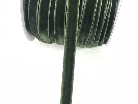 Велюровая лента