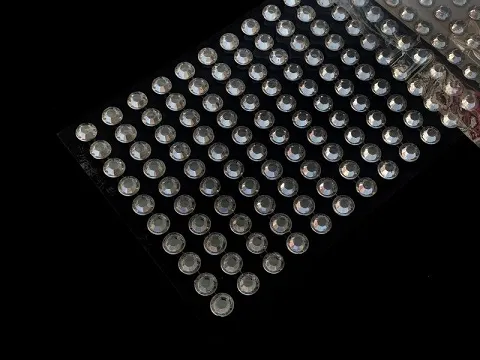 Стікер Стрази