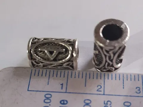 Бусина руна укр