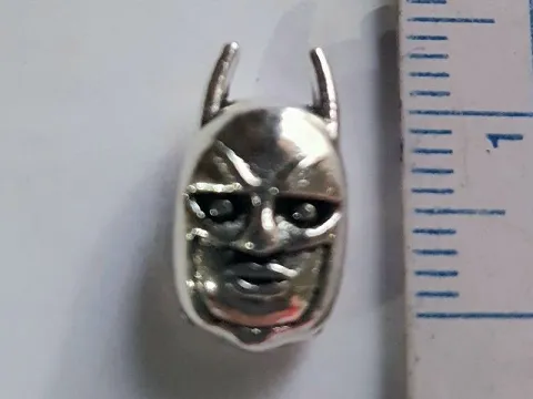 Бусина бетмен2