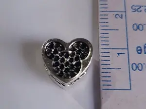 Бусина серце мики