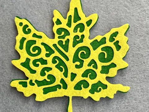 Аплікація з фетру <Лист>