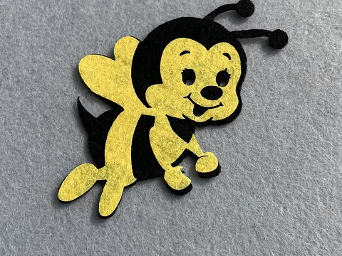 Аплікація з фетру <Бджола>