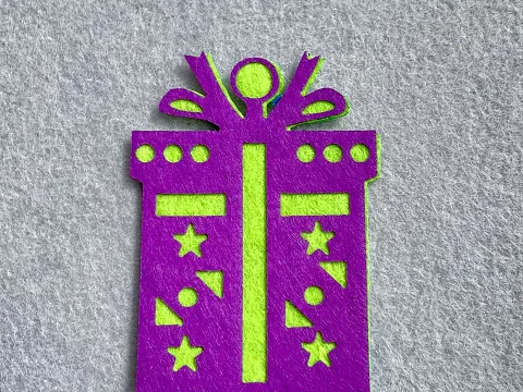 Аплікація з фетру <Подарунок>