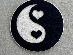 Аплікація з фетру <Інь-янь>