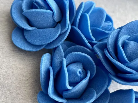 Розы из фоамирана: 3,5-4см