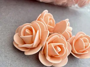 Троянди з фоамірана: 3,5-4см