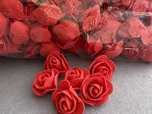 Розы из фоамирана: 3,5-4см