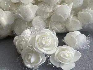 Троянди з фоамірана: 3,5-4см