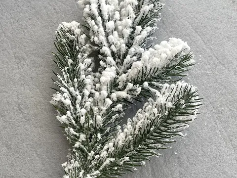 Искусственная веточка ёлки-10шт