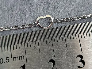 Цепь с сердцами