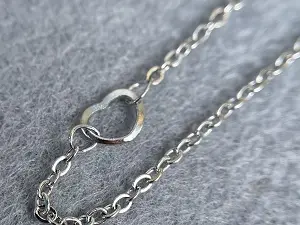 Ланцюг із серцями