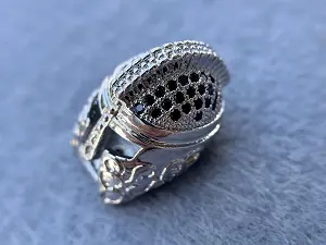 Бусина шлем