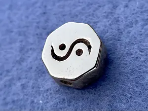 Намисто Інь Янь