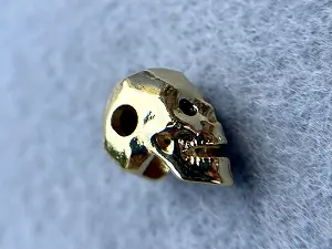 Бусина Череп