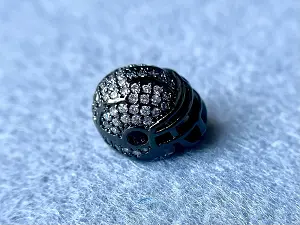 Бусина Шлем