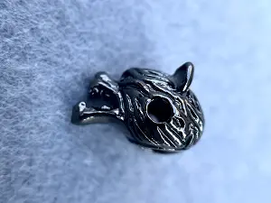 Бусина Волк