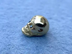 Бусина Череп