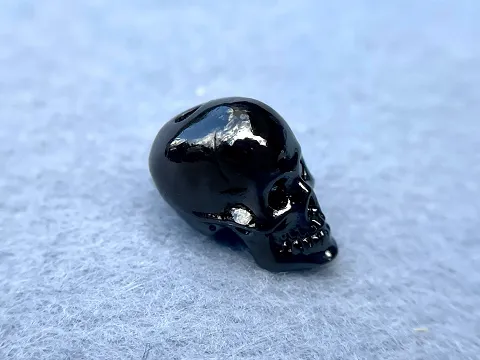 Бусина Череп