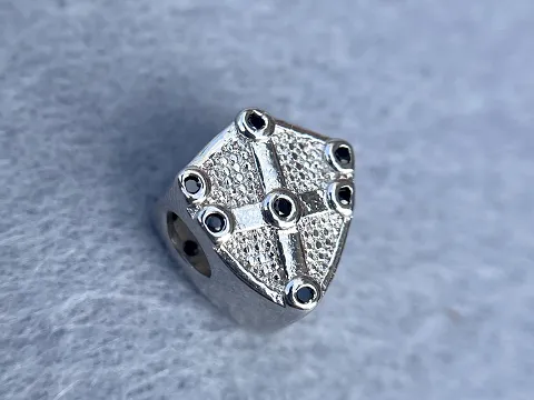 Намисто Щит