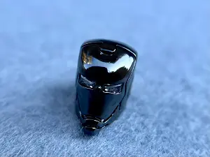 Бусина Залізна Людина