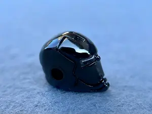 Бусина Залізна Людина