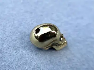 Бусина Череп