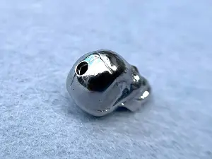 Бусина Череп