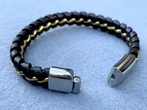 Браслет зі шкіри