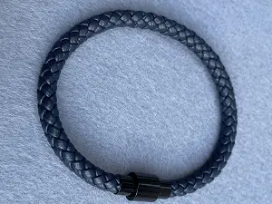 Браслет зі шкіри