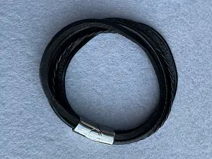 Браслет зі шкіри