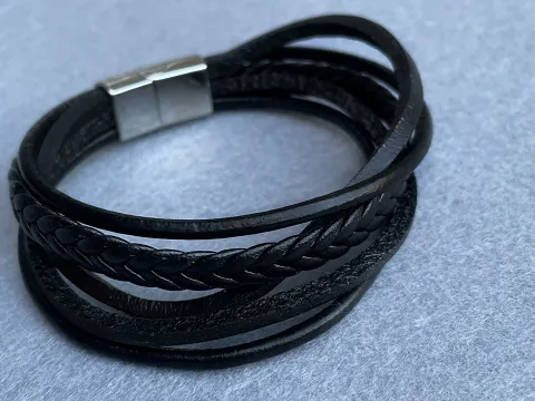 Браслет зі шкіри