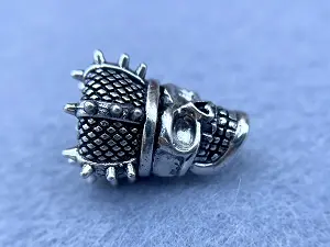 Бусина Череп