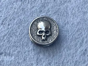 Бусина Череп