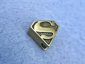 Бусіна Супермен