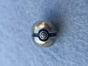 Бусіна Покебол